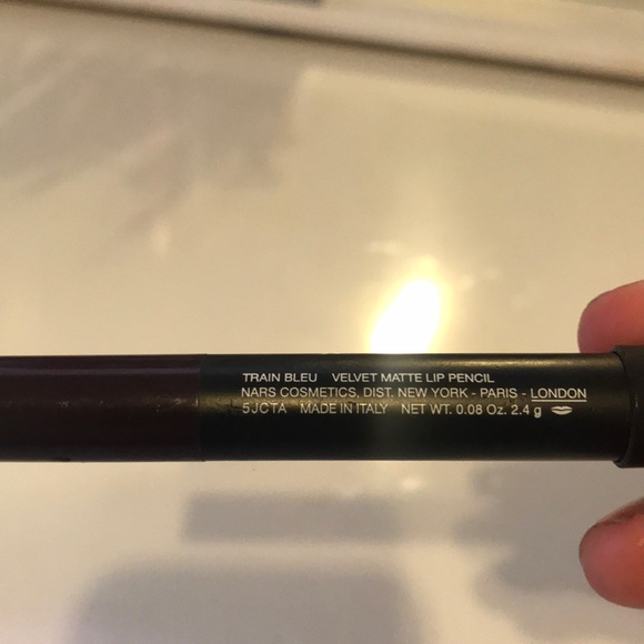 NARS Lipsticks - Picture 3 of 4